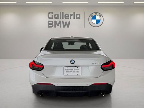 Used 2023 BMW 230i Coupe w/ Premium Package image 9