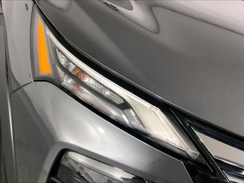 Used 2025 Nissan Rogue SV AWD/4WD image 26