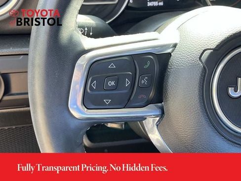 Used 2023 Jeep Wrangler Unlimited Sahara w/ Cold Weather Group AWD/4WD image 27