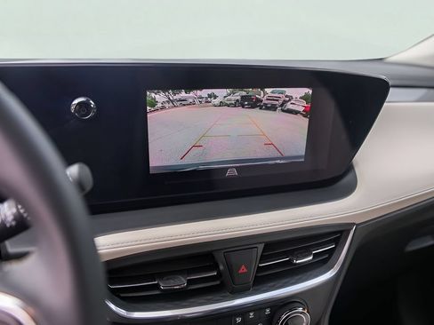 Used 2024 Buick Encore GX Preferred FWD image 19