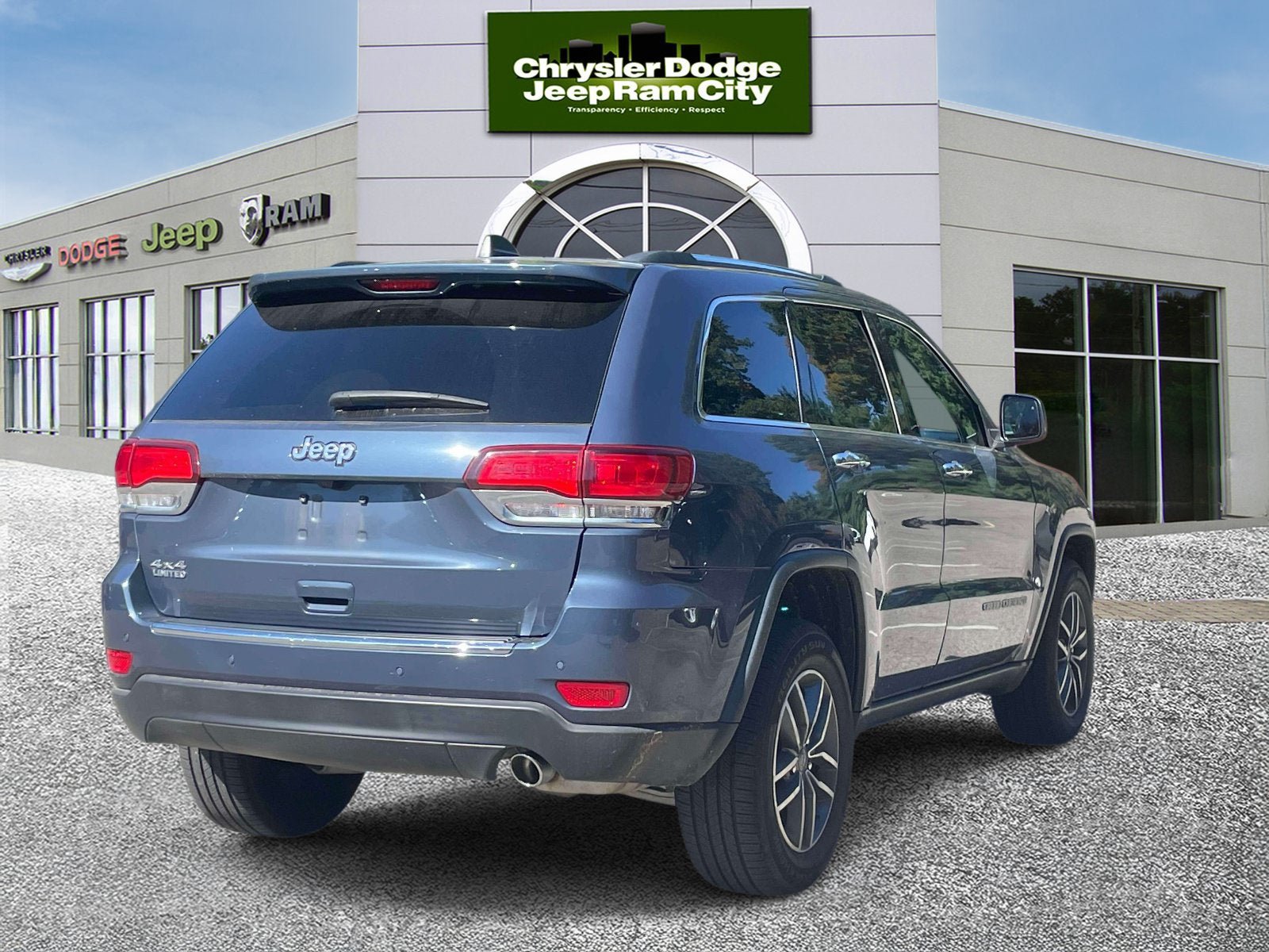 Used 2021 Jeep Grand Cherokee Limited AWD/4WD image 6