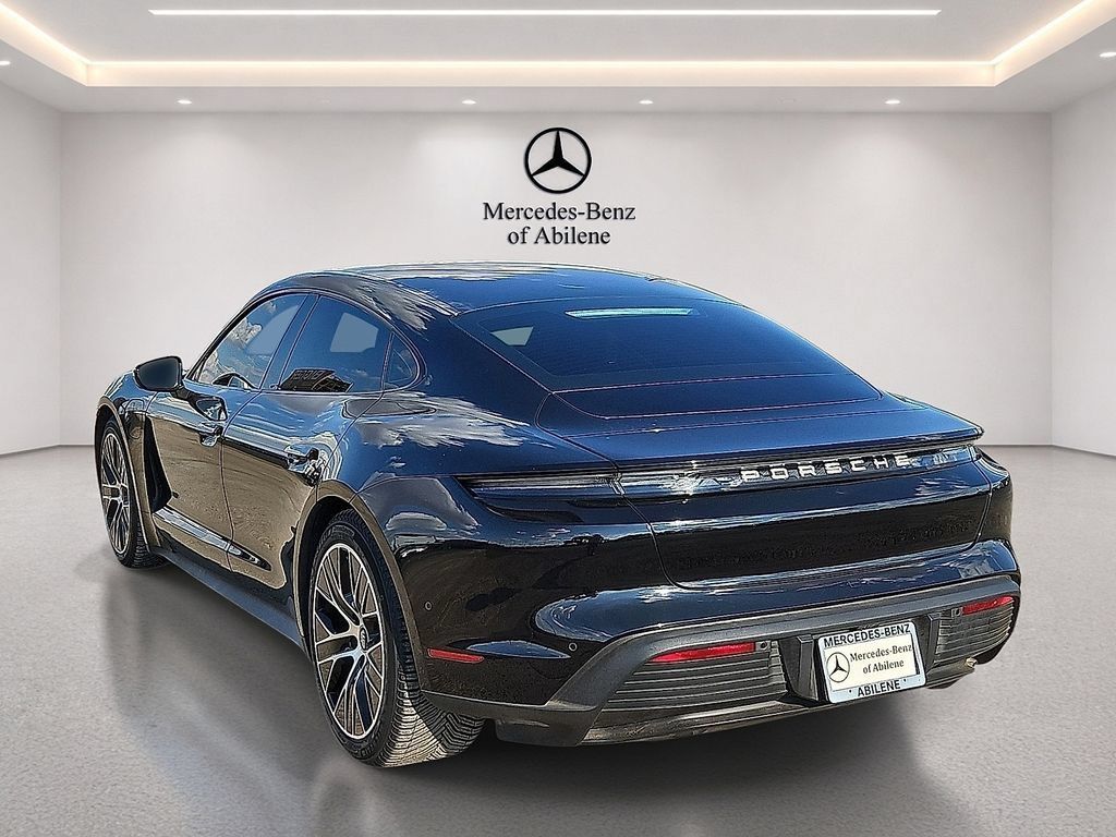 Used 2022 Porsche Taycan RWD image 5