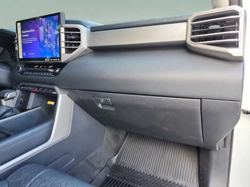 Used 2024 Toyota Tundra Limited image 22