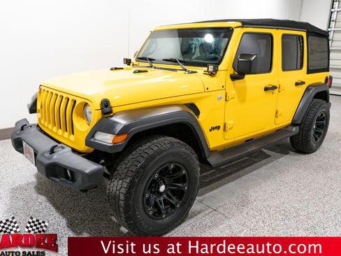 Used 2019 Jeep Wrangler Unlimited Sport S image 2