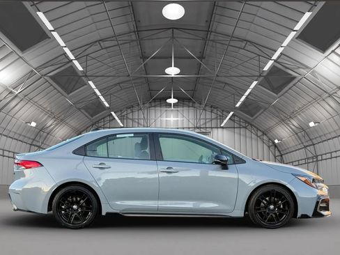 Used 2022 Toyota Corolla SE FWD image 8