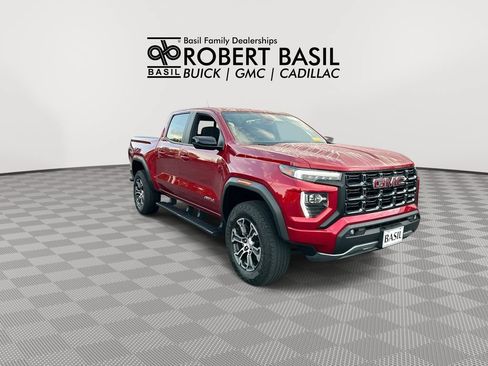 Used 2023 GMC Canyon AT4 w/ AT4 Premium Package AWD/4WD image 2