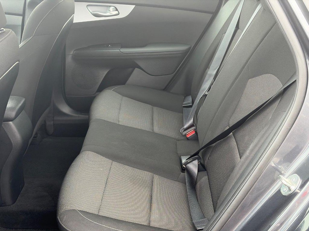 Used 2023 Kia Forte LXS w/ LXS Technology Package FWD image 10