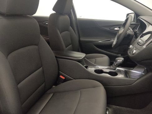 Used 2025 Chevrolet Malibu LT FWD image 21