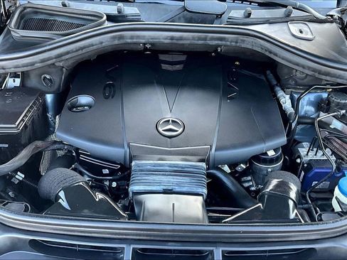 Used 2016 Mercedes-Benz GL 320 BlueTEC 4MATIC image 30
