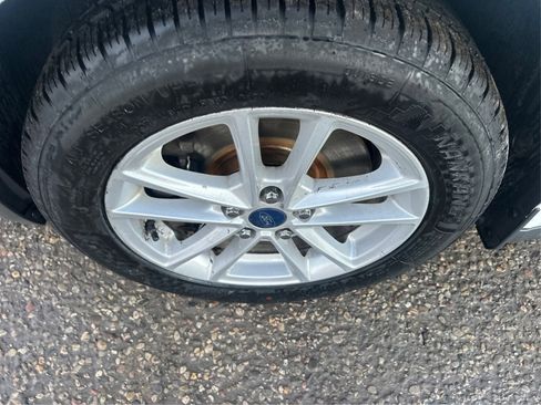 Used 2015 Ford Transit Connect XL image 19