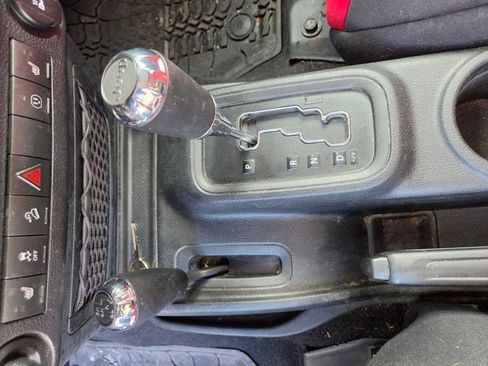 Used 2017 Jeep Wrangler Unlimited Sport image 7