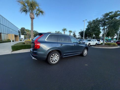 Used 2018 Volvo XC90 T5 Momentum w/ Convenience Package FWD image 17