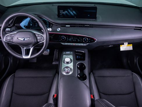 Used 2025 Genesis GV70 2.5T w/ Sport Prestige Package AWD/4WD image 16