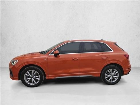 Used 2022 Audi Q3 2.0T Premium Plus w/ Premium Plus Package image 2