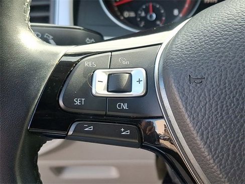 Used 2018 Volkswagen Atlas SE image 22