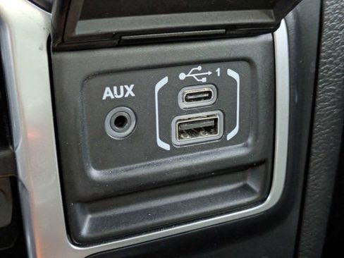 Certified 2018 Jeep Wrangler Unlimited Sport S AWD/4WD image 22