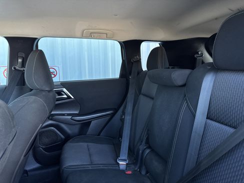 Used 2022 Mitsubishi Outlander ES image 23