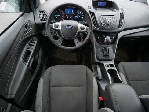 Used 2015 Ford Escape S image 10