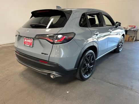 Used 2024 Honda HR-V Sport image 3