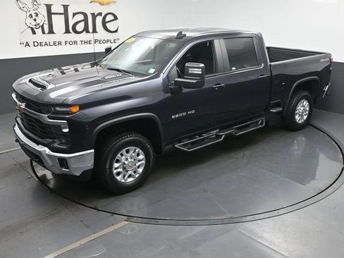 Used 2024 Chevrolet Silverado 2500 LT w/ Convenience Package AWD/4WD image 44