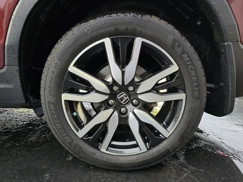 Used 2019 Honda Pilot Elite image 6