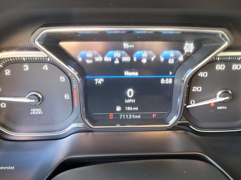 Used 2021 GMC Yukon XL SLT AWD/4WD image 19