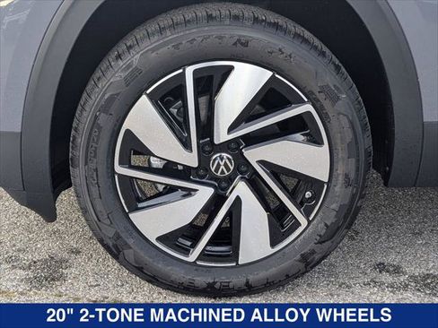 New 2026 Volkswagen Atlas SE FWD image 9