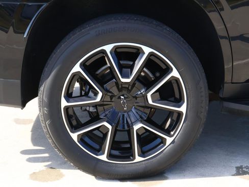 Used 2022 Chevrolet Tahoe RST w/ Sport Performance Package image 8