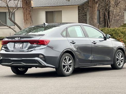 Used 2023 Kia Forte LXS image 4