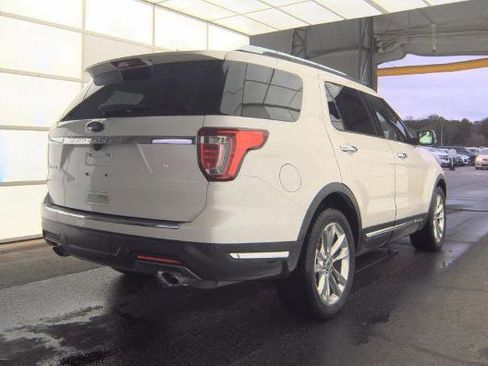 Used 2018 Ford Explorer Limited image 5