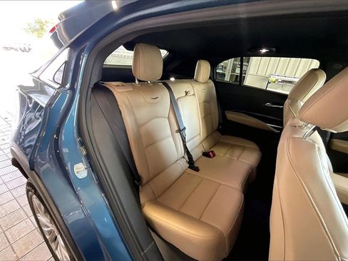 Used 2024 Cadillac XT4 Premium Luxury image 15