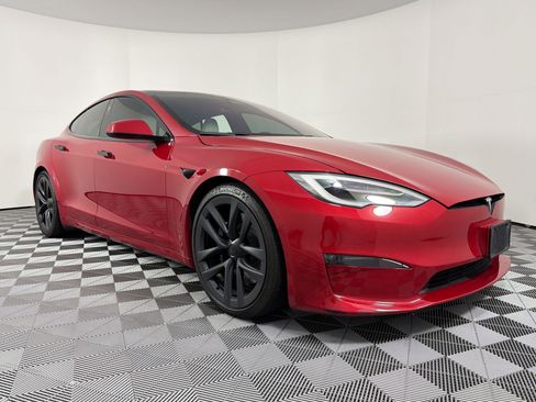 Used 2022 Tesla Model S image 12