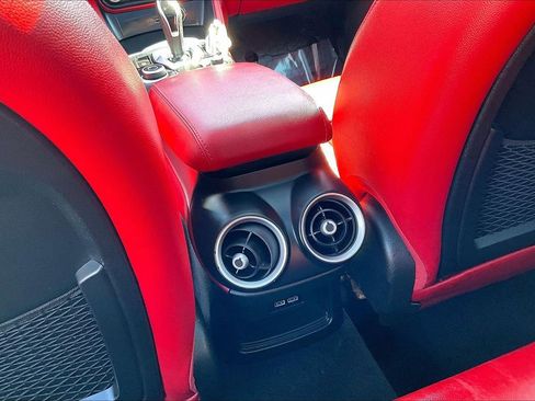 Used 2020 Alfa Romeo Stelvio Sport w/ Quick Order Package 22K Sport RWD image 19