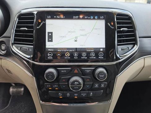Certified 2020 Jeep Grand Cherokee Limited w/ Luxury Group II AWD/4WD image 23