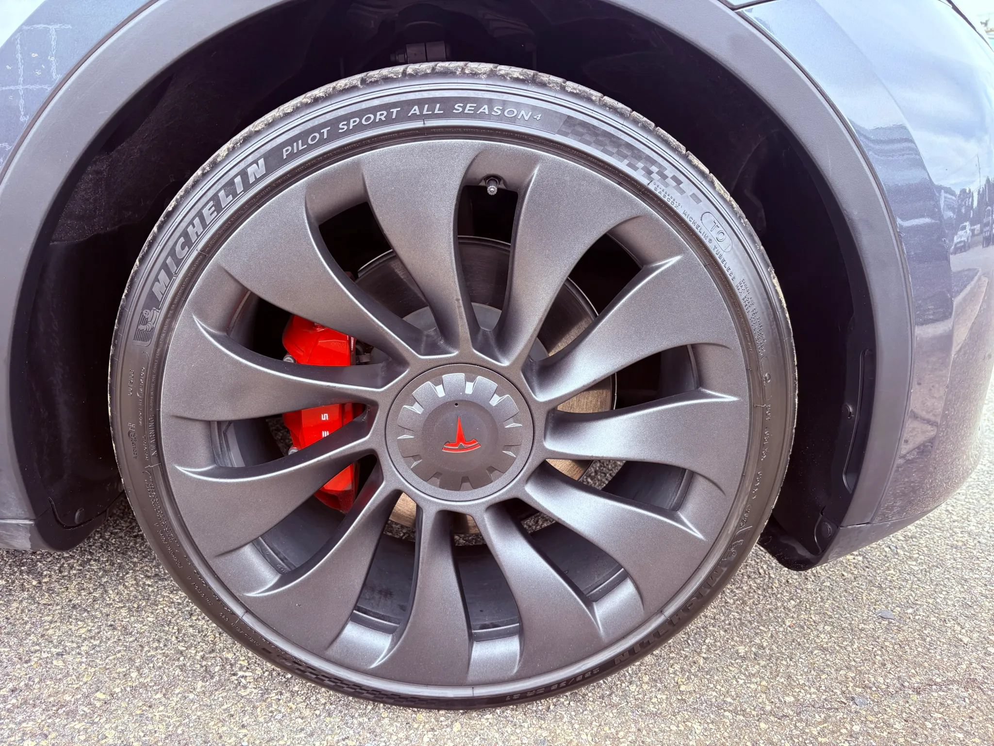 Used 2023 Tesla Model Y Performance AWD/4WD image 36