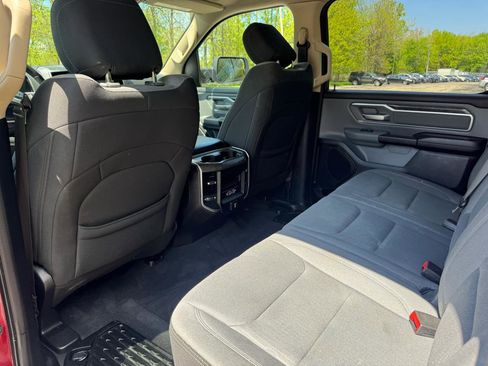 Used 2019 RAM 1500 Big Horn AWD/4WD image 38