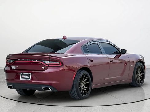 Used 2017 Dodge Charger R/T RWD image 2