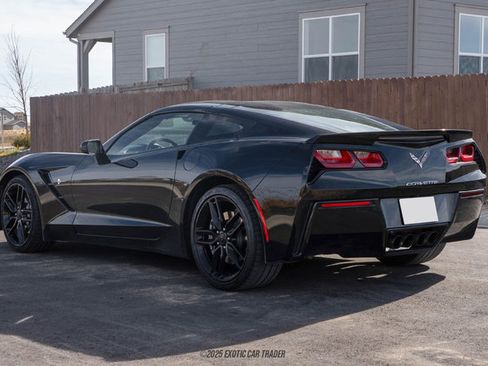 Used 2018 Chevrolet Corvette Stingray Coupe w/ 1LT image 6