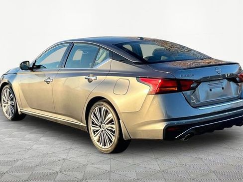 Used 2023 Nissan Altima 2.5 SL image 4
