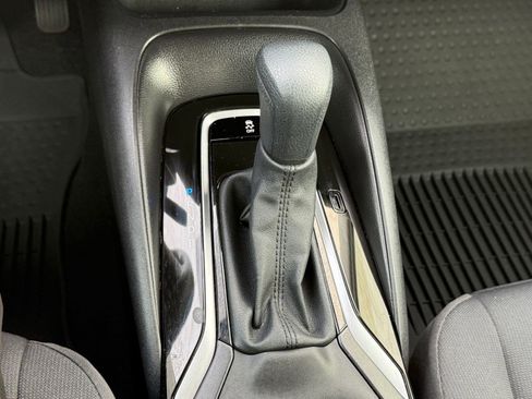 Certified 2025 Toyota Corolla LE image 17