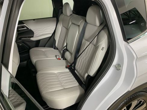 Used 2025 Mitsubishi Outlander SEL FWD image 33