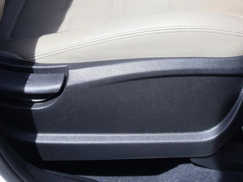 Used 2020 Kia Sorento EX image 11