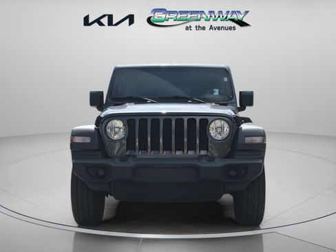 Used 2018 Jeep Wrangler Unlimited Sport S AWD/4WD image 5