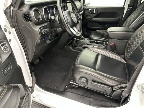 Used 2022 Jeep Wrangler Unlimited Sahara AWD/4WD image 11