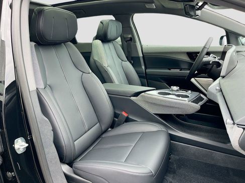 New 2026 Cadillac Optiq Sport 1 w/ LPO, Floor Liner Package AWD/4WD image 34