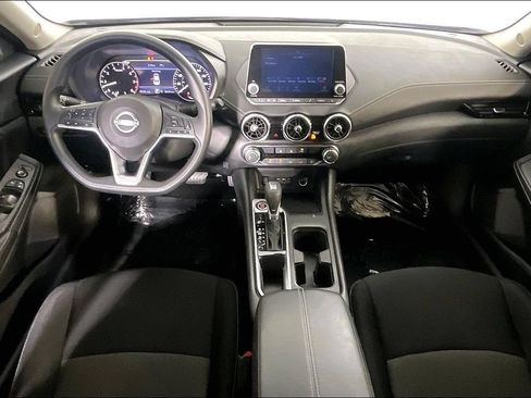 Used 2025 Nissan Sentra SV FWD image 18