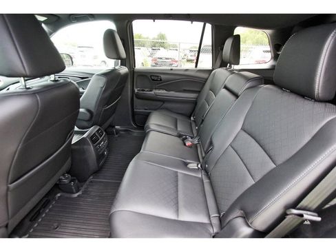 Used 2022 Honda Passport Elite image 14