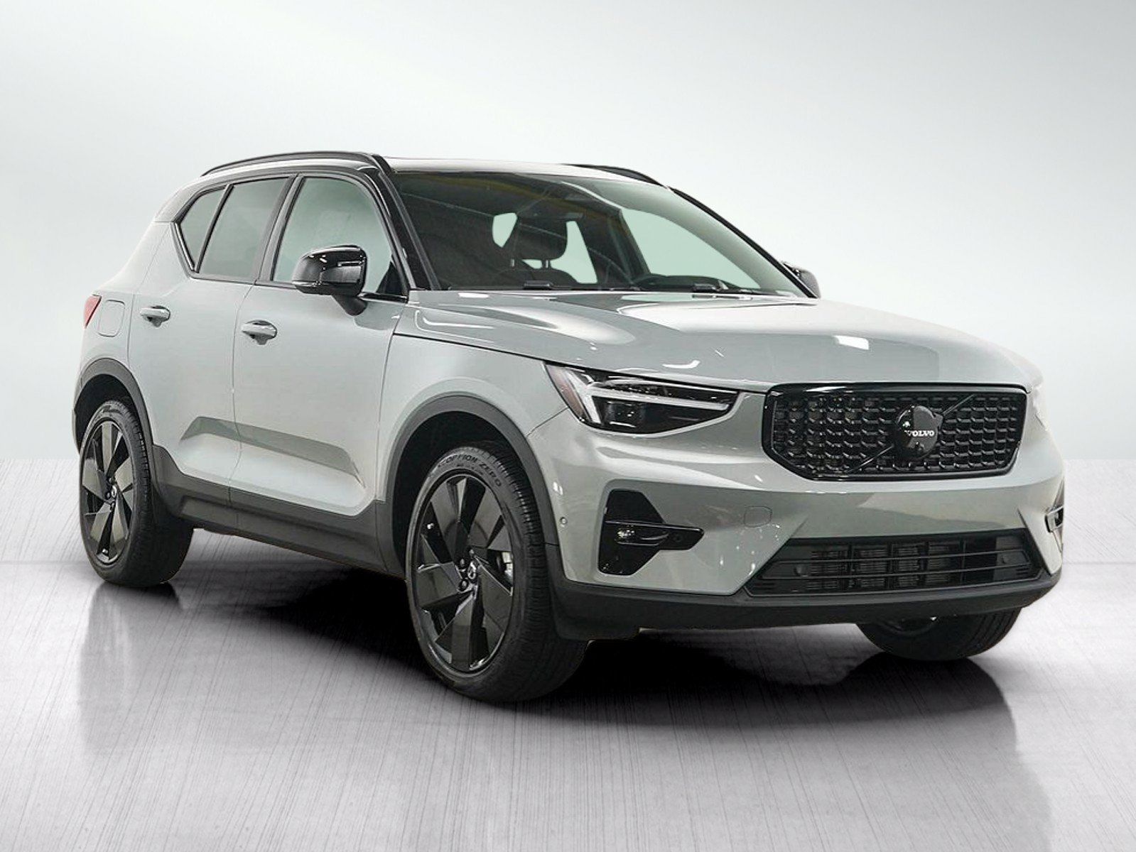 Used 2026 Volvo XC40 B5 Ultra w/ Protection Package Premier AWD/4WD image 7