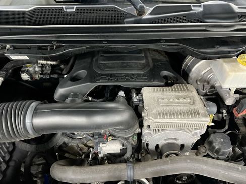 Used 2019 RAM 1500 Big Horn AWD/4WD image 25
