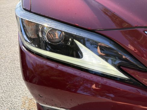 Used 2021 Lexus ES 300h w/ Premium Package FWD image 12